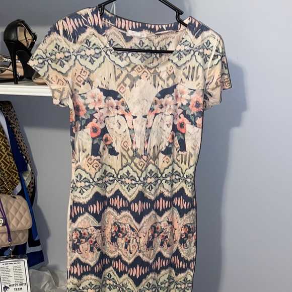 Dress - Picture 1 of 2